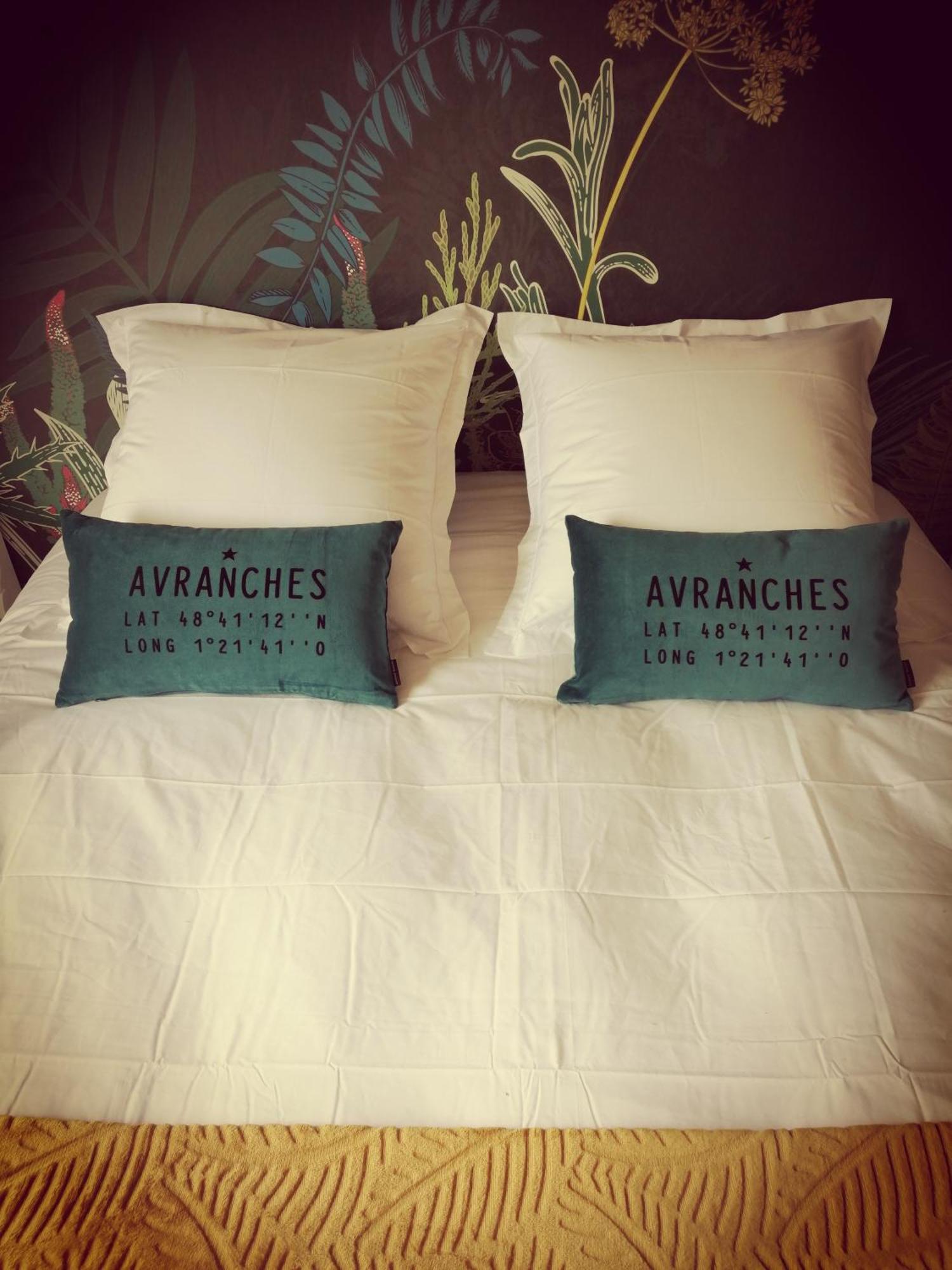 Le Domaine De Pivette Bed & Breakfast Avranches Eksteriør bilde